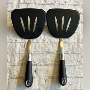 GRAND GOURMET TM (2) LARGE SIZE BLACK RUBBER STAINLESS STEEL SPATULAS